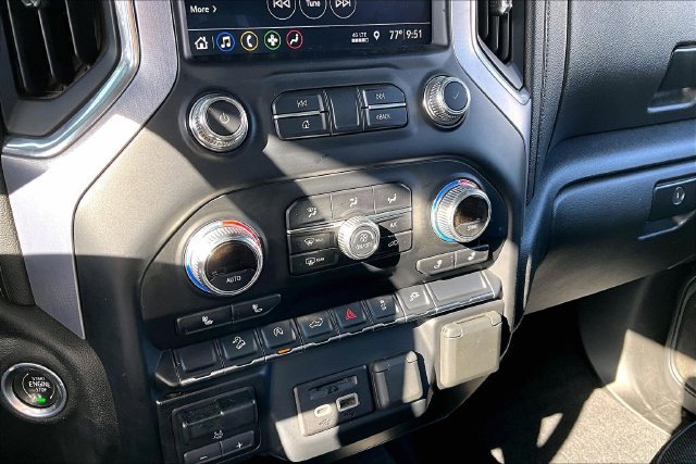 Used 2019 GMC Sierra 1500 SLT w/ X31 Off-Road Package AWD/4WD image 31