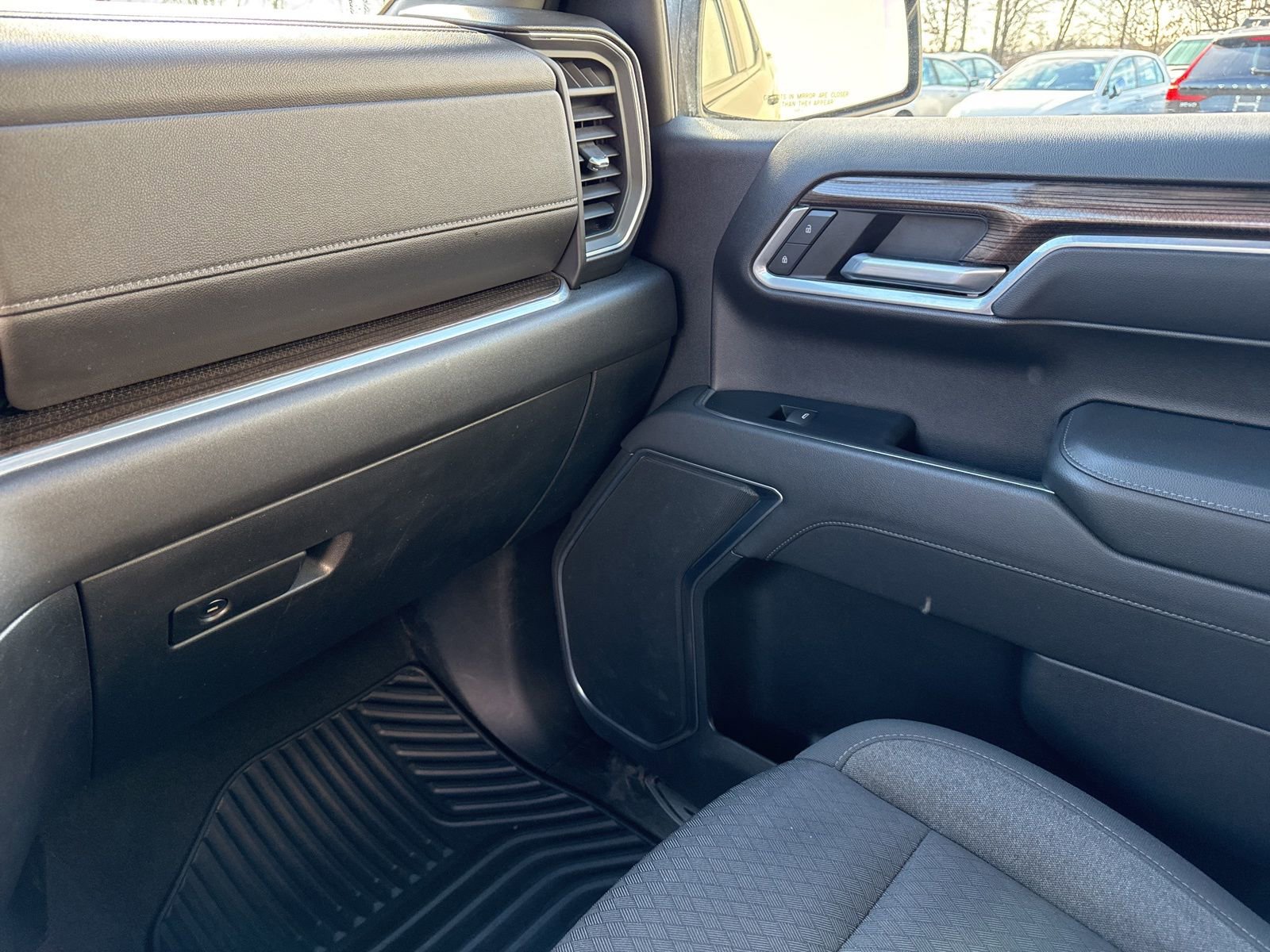 Used 2022 Chevrolet Silverado 1500 LT image 29