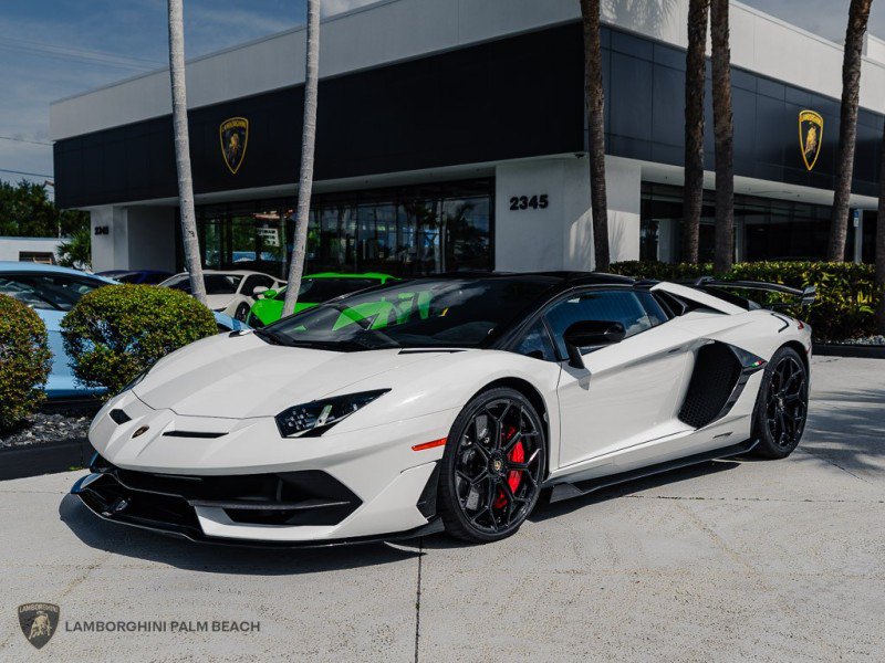 Used 2021 Lamborghini Aventador SVJ AWD/4WD image 3