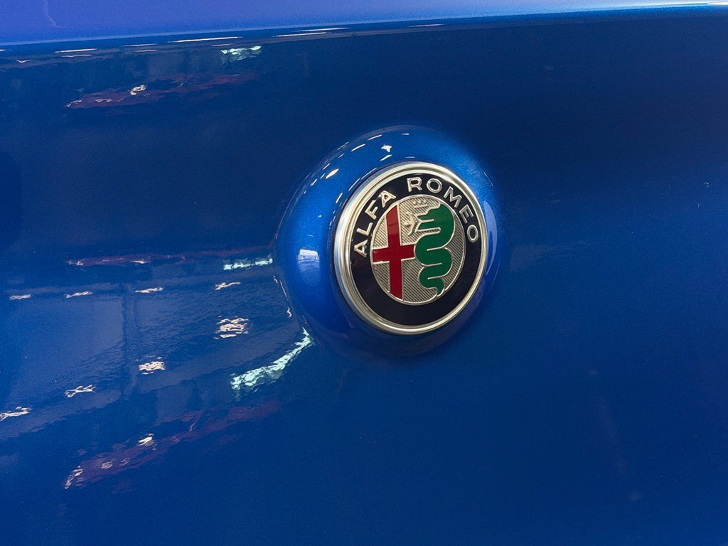 Used 2023 Alfa Romeo Stelvio Veloce AWD/4WD image 13