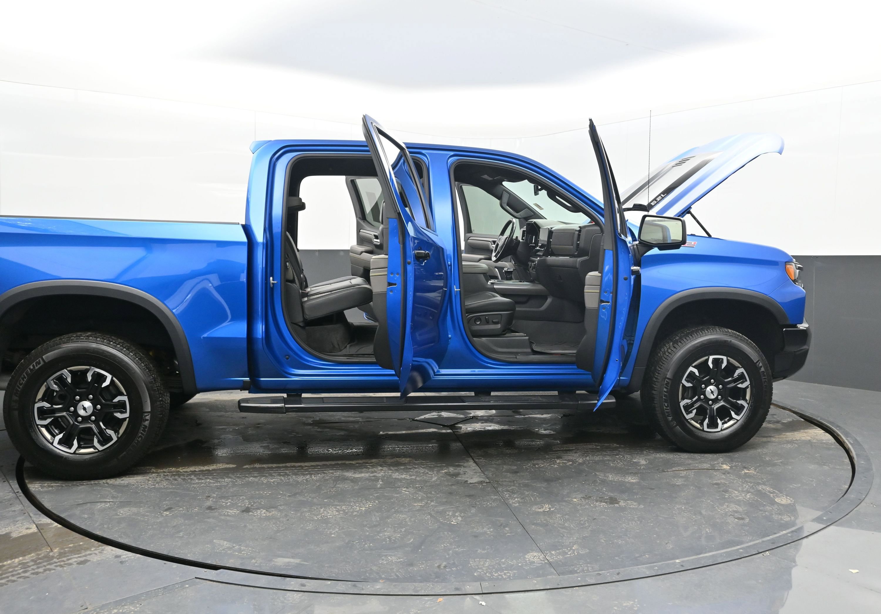 Used 2022 Chevrolet Silverado 1500 ZR2 image 47
