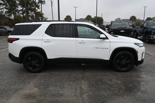 Used 2023 Chevrolet Traverse LT w/ Midnight/Sport Edition image 4