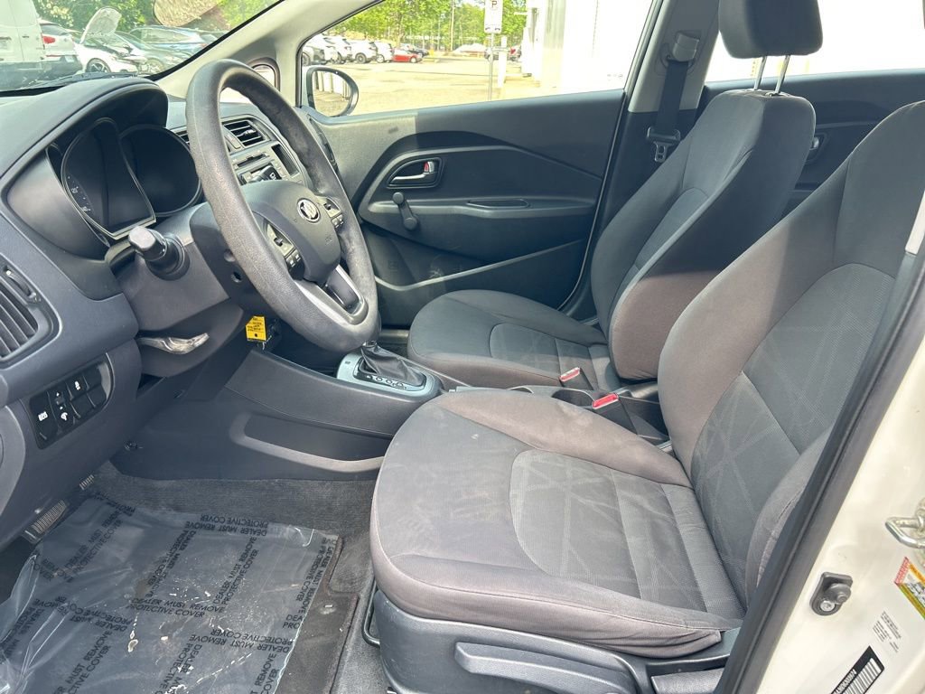 Used 2013 Kia Rio LX FWD image 17