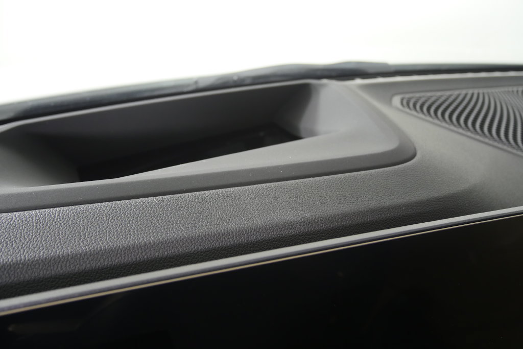 New 2026 BMW 330i Sedan w/ M Sport Package RWD image 19