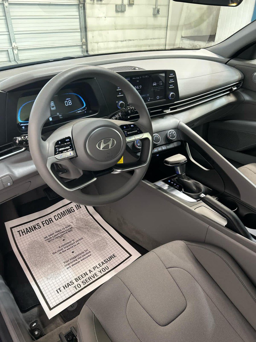 New 2026 Hyundai Elantra SE FWD image 9