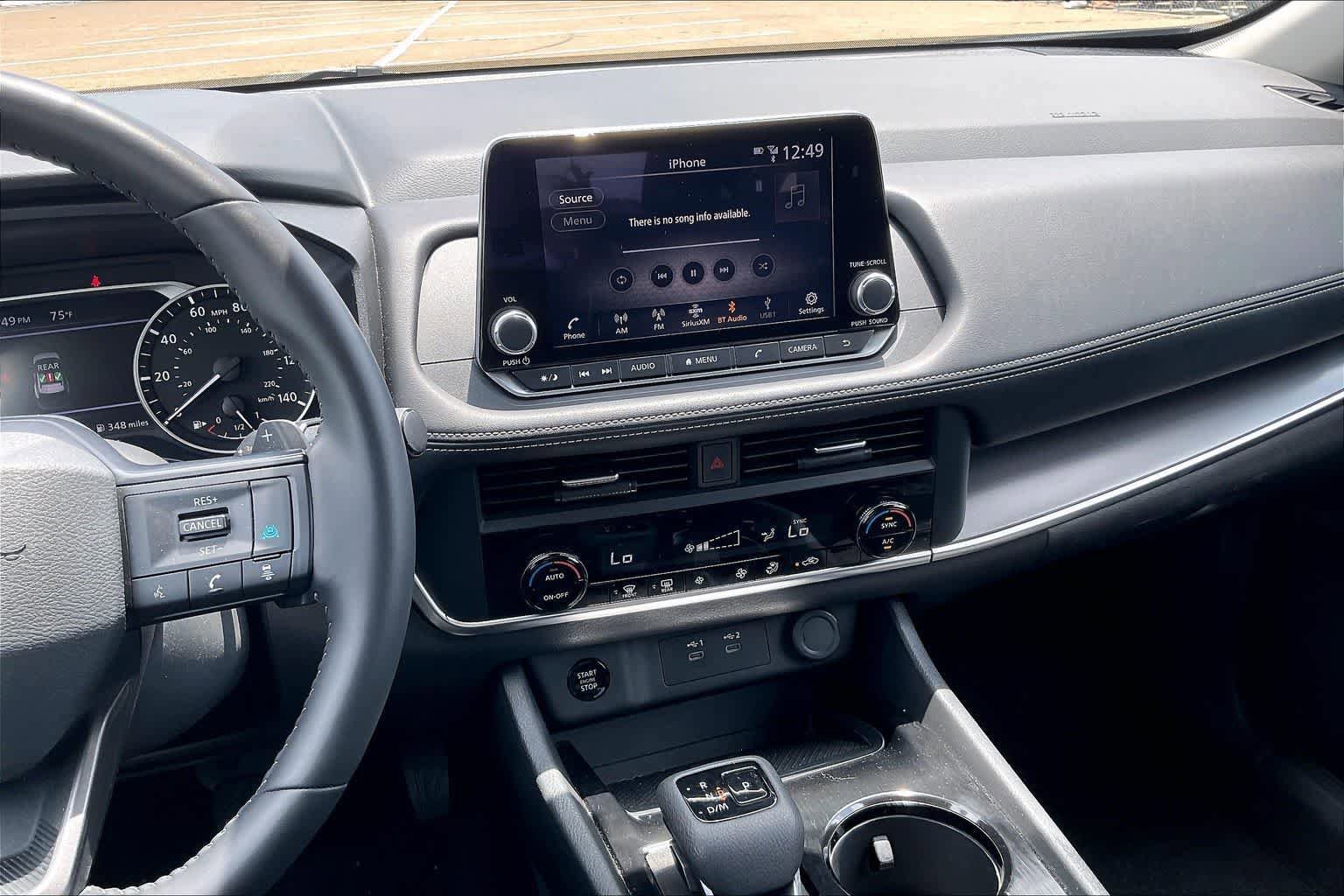 Used 2025 Nissan Rogue SV FWD image 13