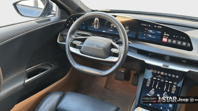 Used 2024 Lucid Air Touring AWD/4WD image 16