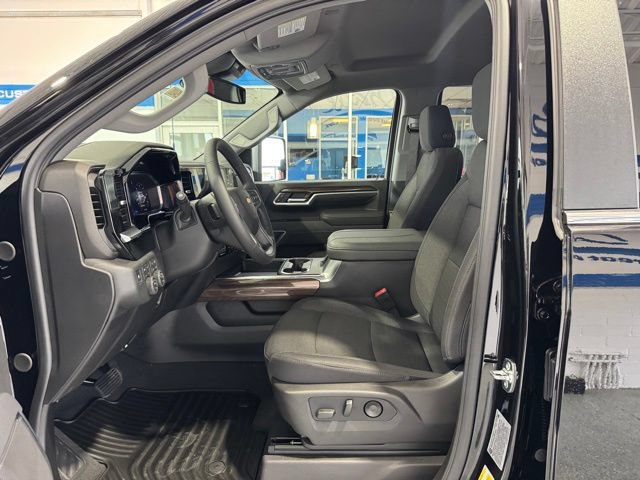 New 2026 Chevrolet Silverado 2500 LT w/ Z71 Chrome Sport Edition AWD/4WD image 7