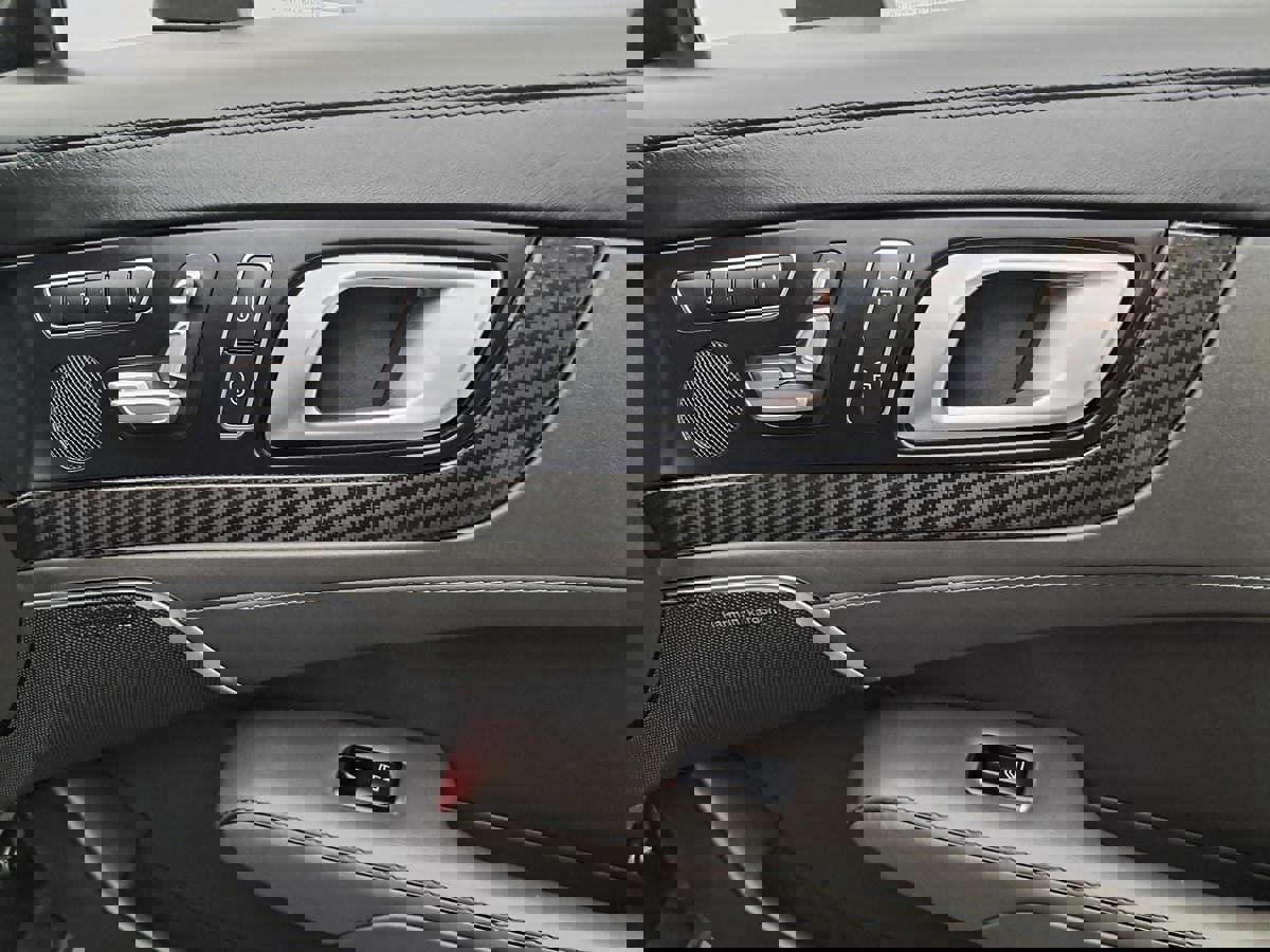 Used 2016 Mercedes-Benz SL 550 image 41