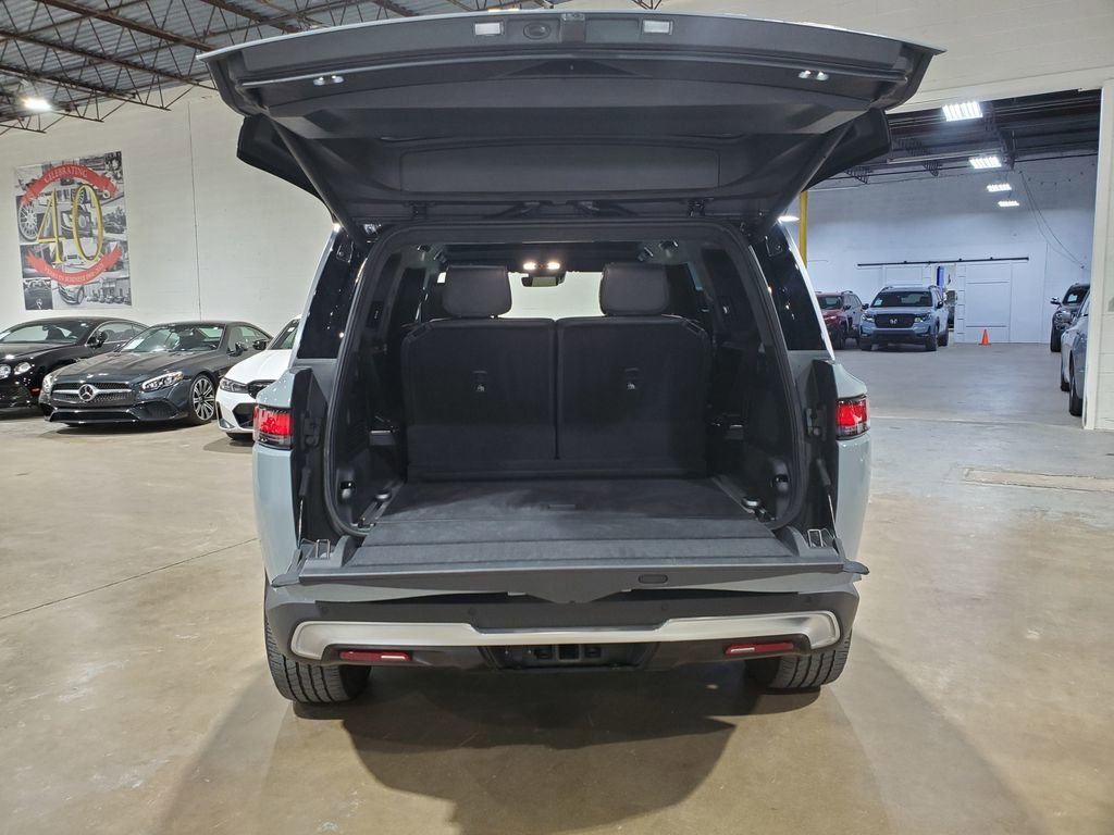 Used 2024 Rivian R1S Adventure AWD/4WD image 26
