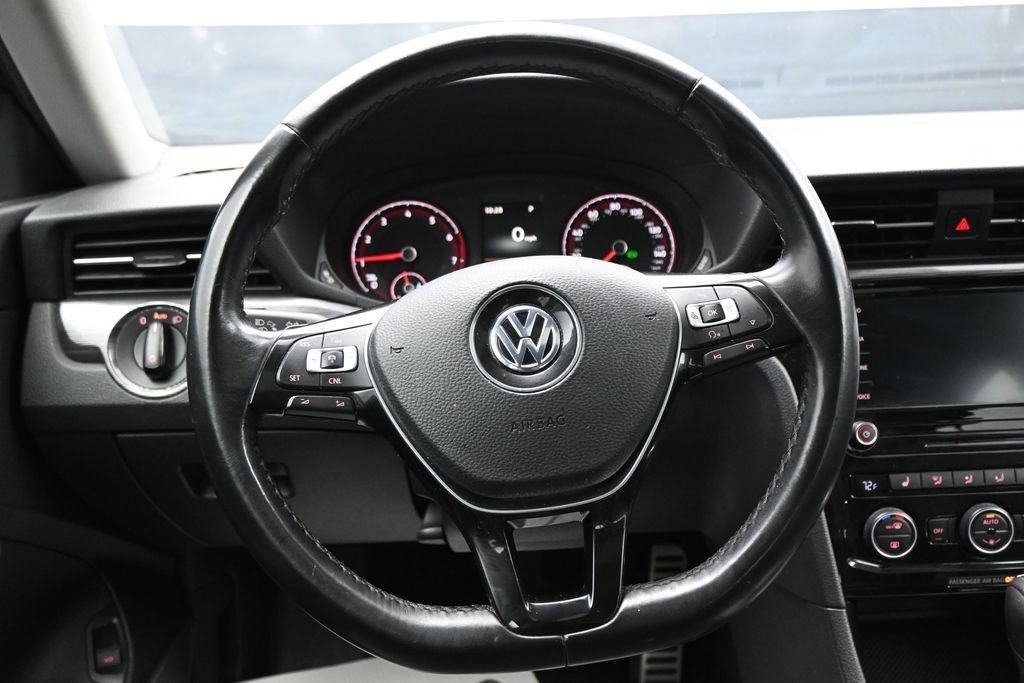 Used 2020 Volkswagen Passat 2.0T R-Line FWD image 15