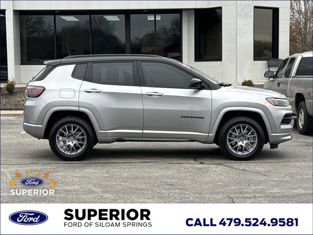 Used 2024 Jeep Compass Limited w/ High Altitude Package image 2