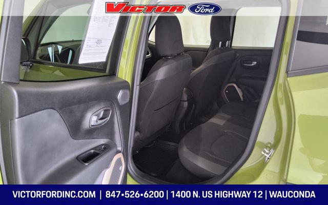 Used 2016 Jeep Renegade 75th Anniversary FWD image 13