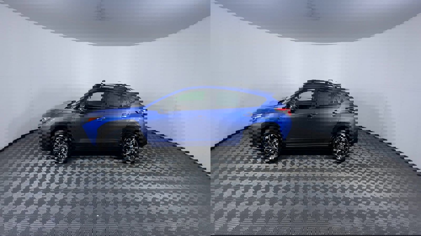 Certified 2025 Subaru Crosstrek 2.0i Premium w/ Crosstrek Mirror Package image 5