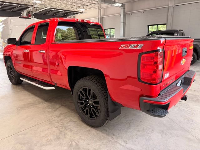 Used 2017 Chevrolet Silverado 1500 LT w/ All Star Edition AWD/4WD image 5