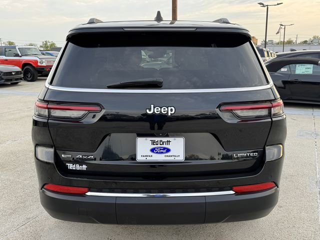 Used 2023 Jeep Grand Cherokee L Limited AWD/4WD image 9