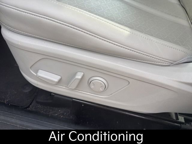 Certified 2023 Kia Sorento S w/ Panoramic Sunroof Package FWD image 11