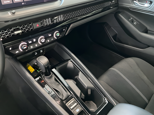 Certified 2025 Honda Accord Sport image 17