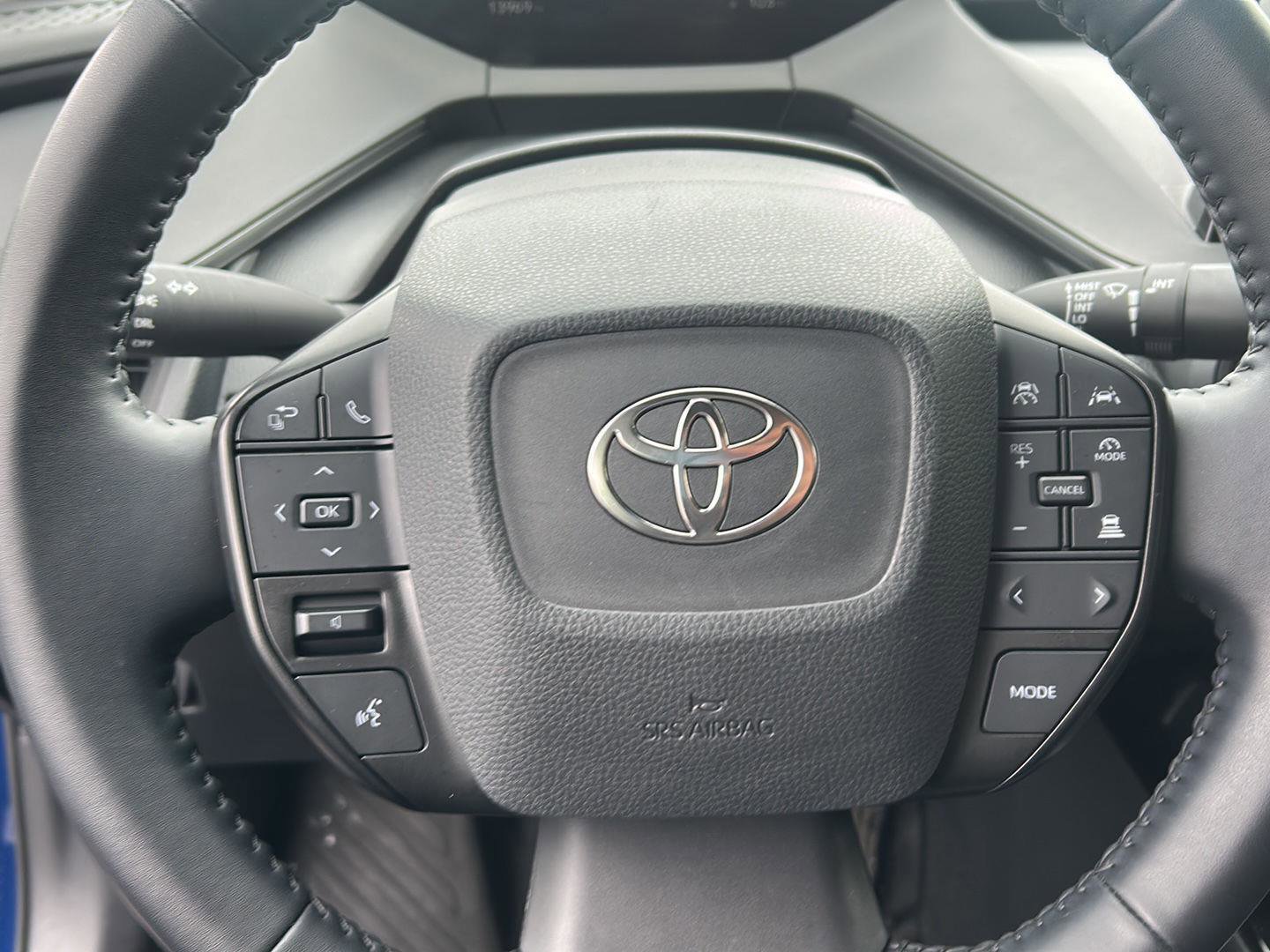 Used 2023 Toyota Prius LE image 15