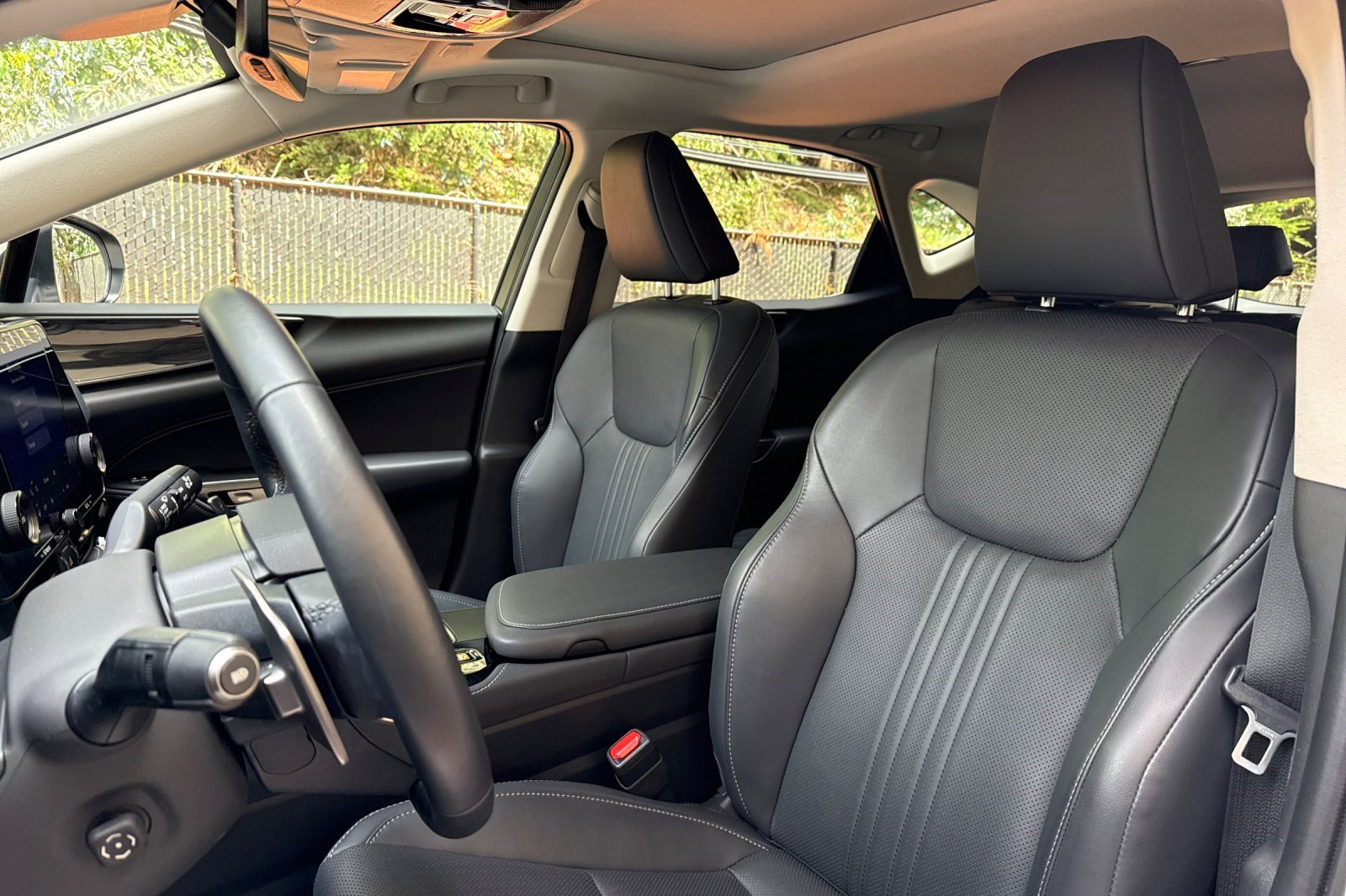 Certified 2025 Lexus NX 350h AWD w/ Accessory Package (2T) image 5