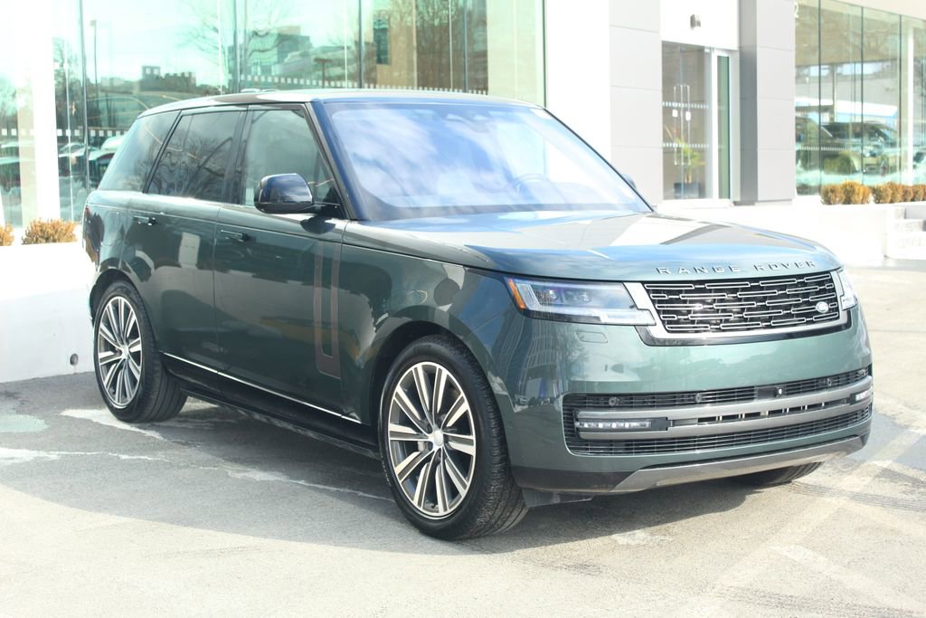 Used 2023 Land Rover Range Rover SE image 10