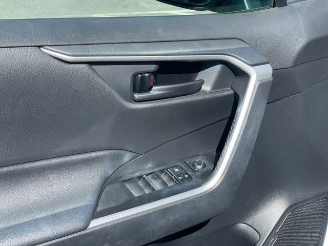 Used 2020 Toyota RAV4 LE w/ All Weather Liner Package AWD/4WD image 11