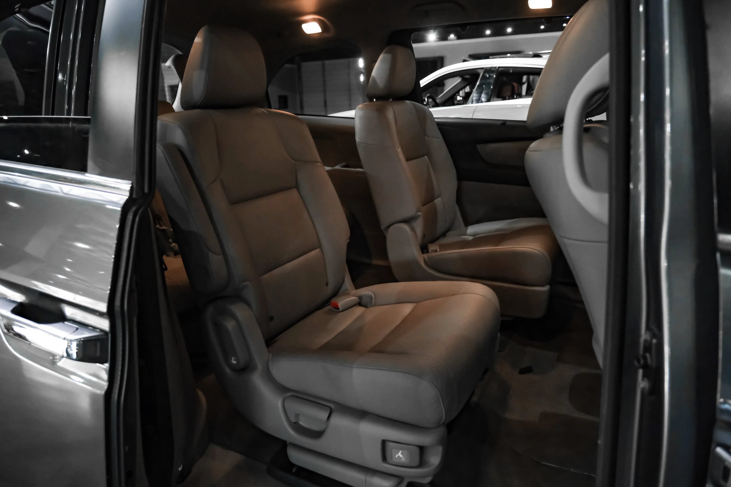 Used 2017 Honda Odyssey EX-L image 33