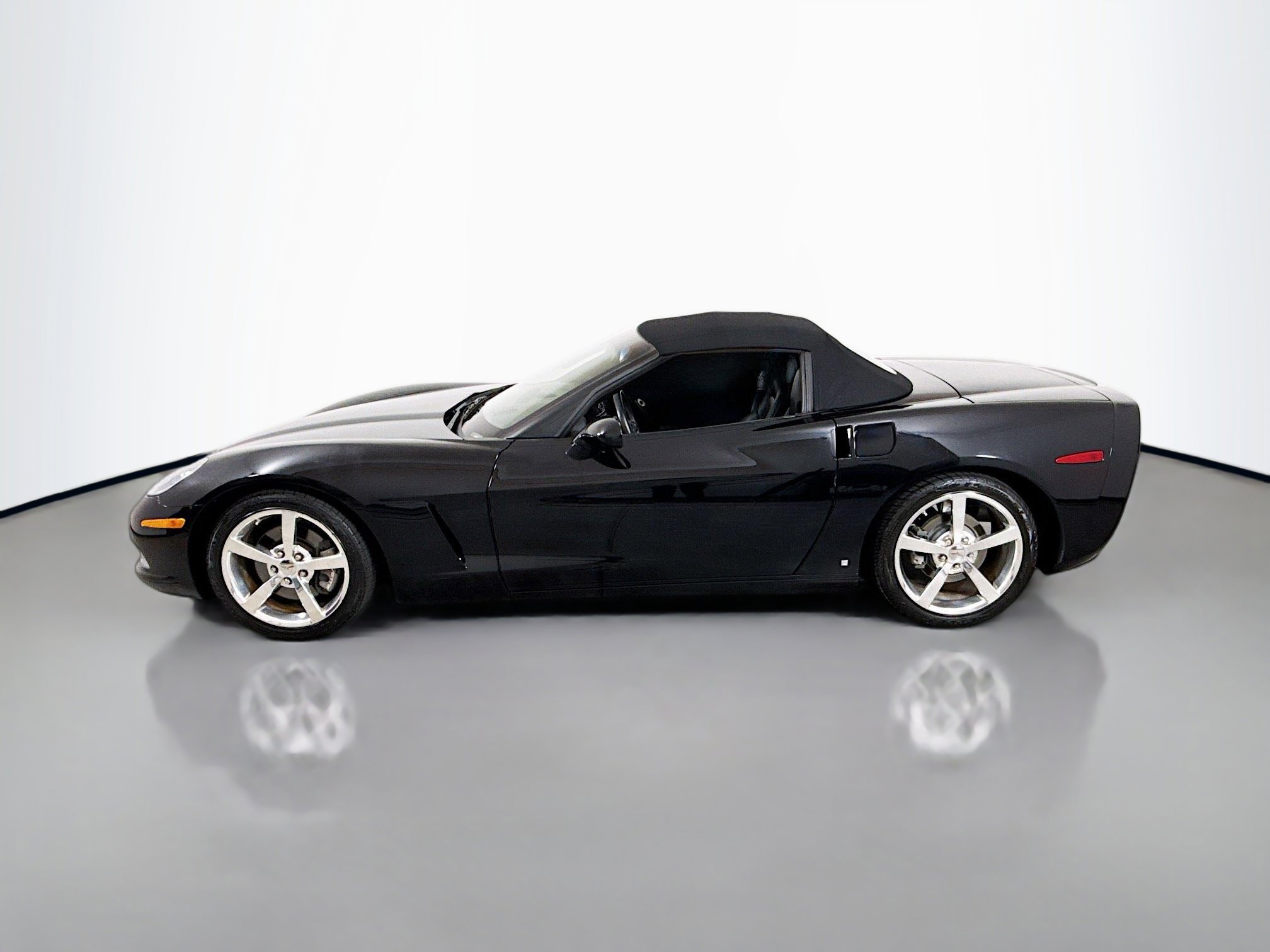 Used 2009 Chevrolet Corvette Convertible w/ Preferred Equipment Group RWD image 4