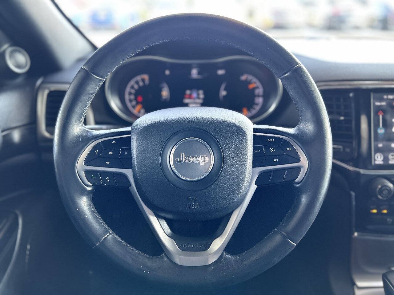 Used 2019 Jeep Grand Cherokee Altitude AWD/4WD image 57
