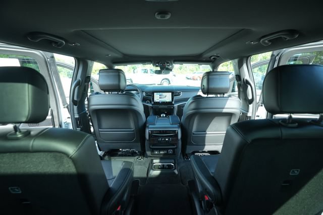 New 2026 Jeep Grand Wagoneer L Limited AWD/4WD image 24