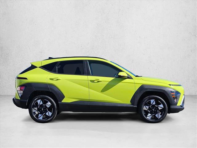 Used 2024 Hyundai Kona SEL AWD/4WD image 3