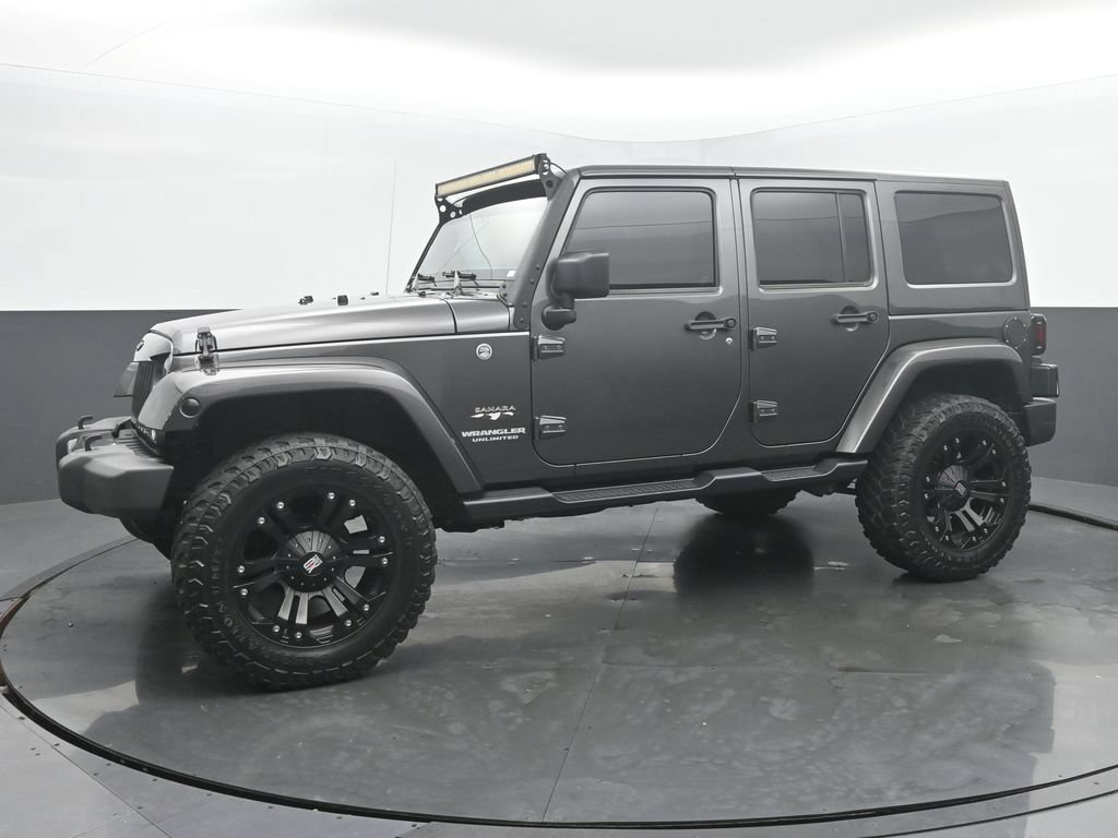 Used 2016 Jeep Wrangler Unlimited Sahara w/ Connectivity Group AWD/4WD image 2