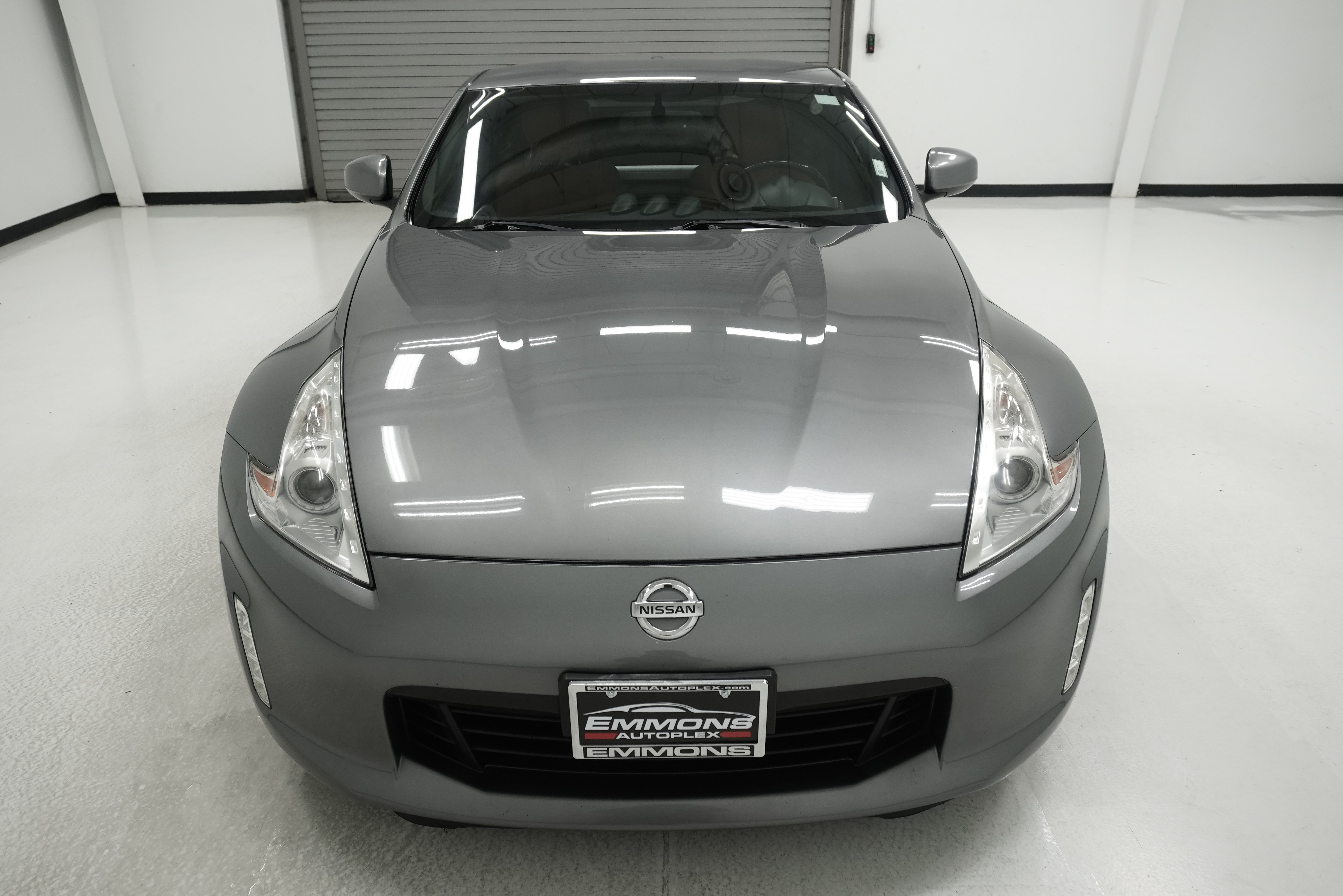 Used 2013 Nissan 370Z Touring w/ Sport Pkg RWD image 2