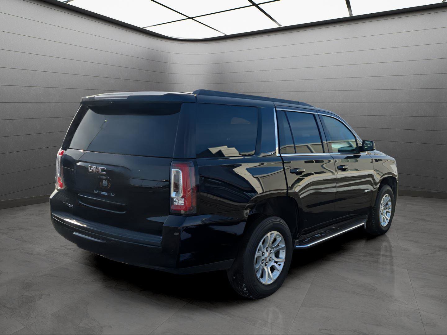Used 2019 GMC Yukon SLT image 5
