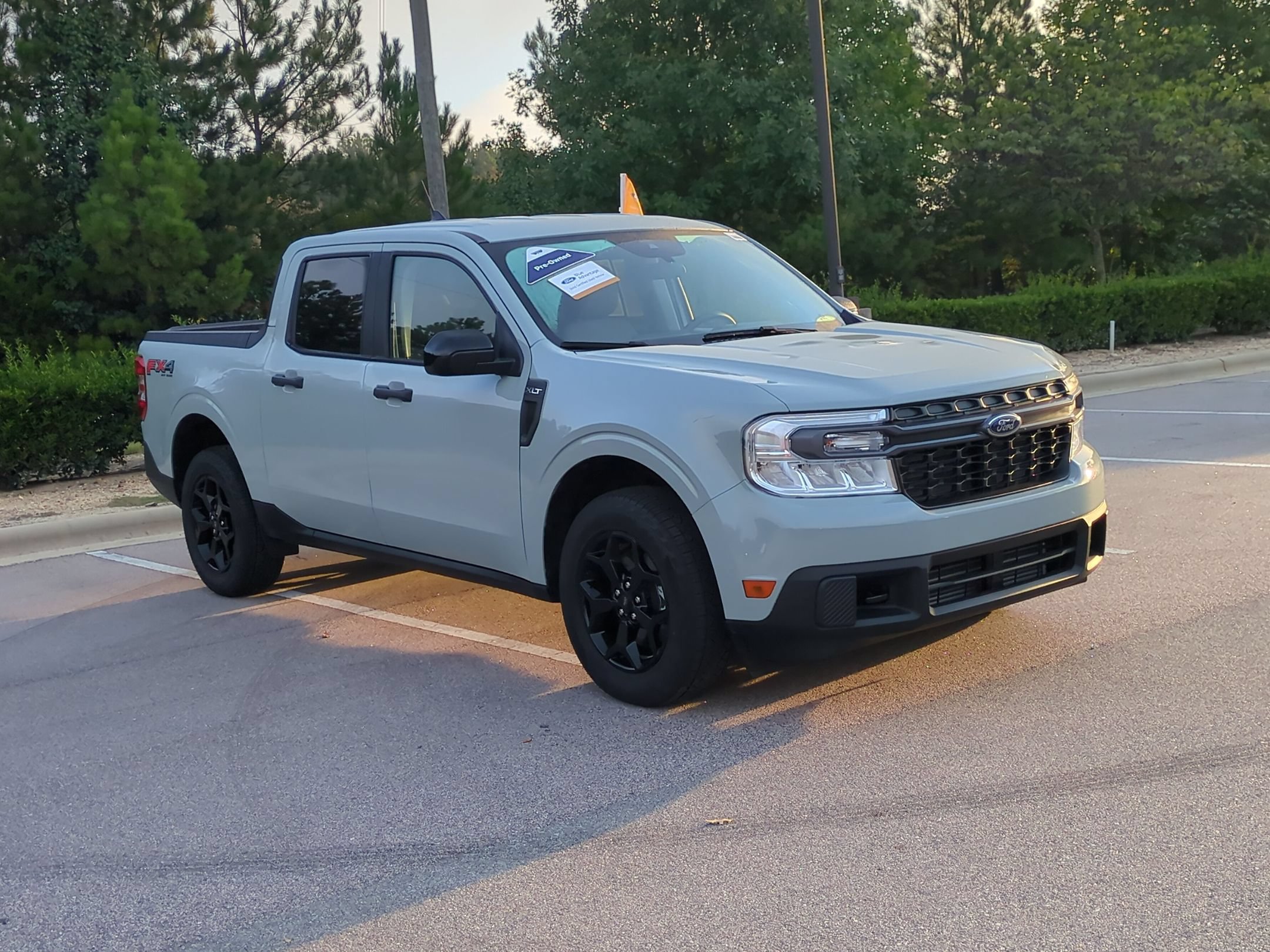 Certified 2024 Ford Maverick XLT w/ XLT Luxury Package AWD/4WD image 2