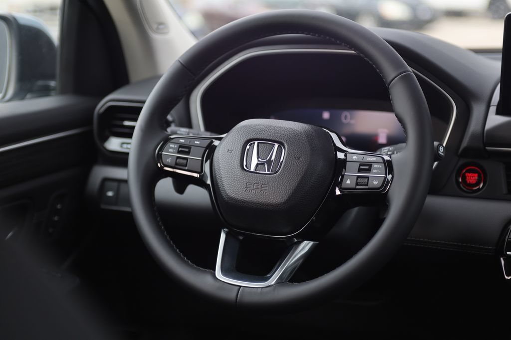 New 2026 Honda Pilot Touring image 32