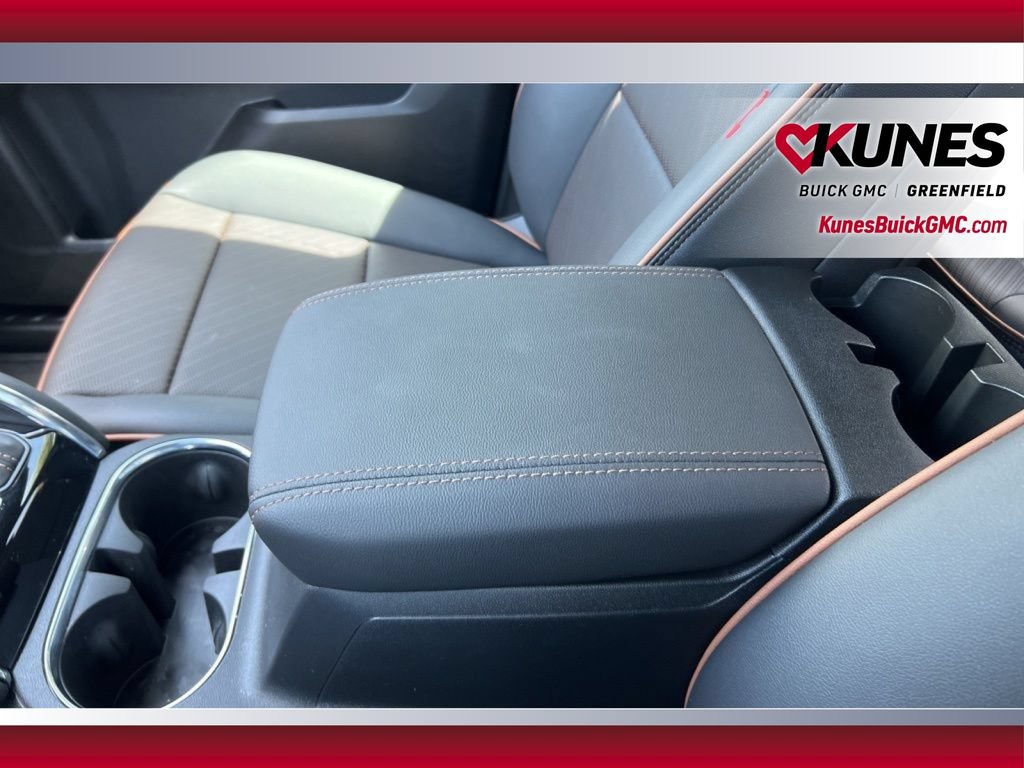 Used 2026 GMC Canyon AT4 w/ Technology Plus Package AWD/4WD image 30