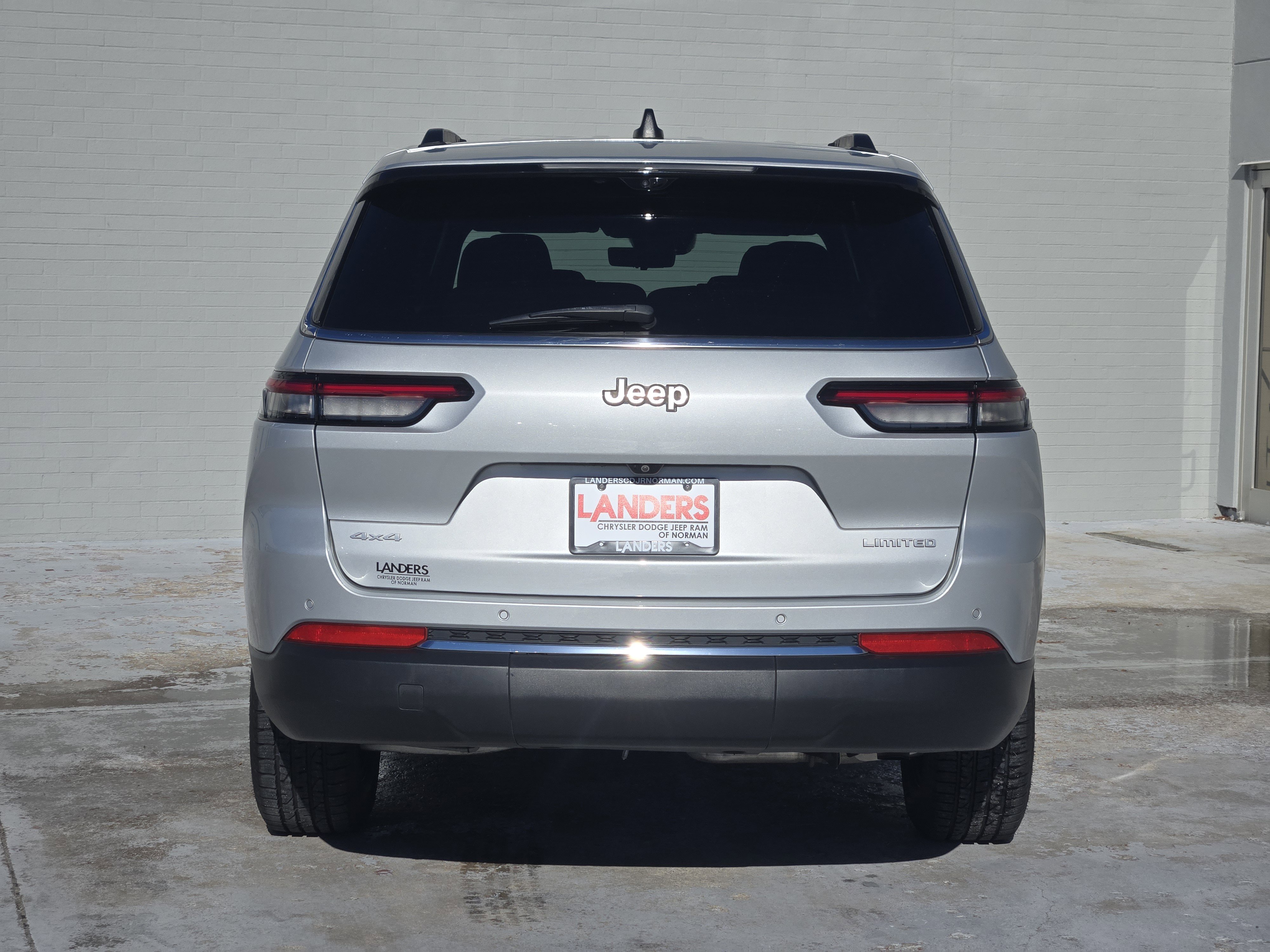 Used 2024 Jeep Grand Cherokee L Limited w/ Luxury Tech Group II image 7