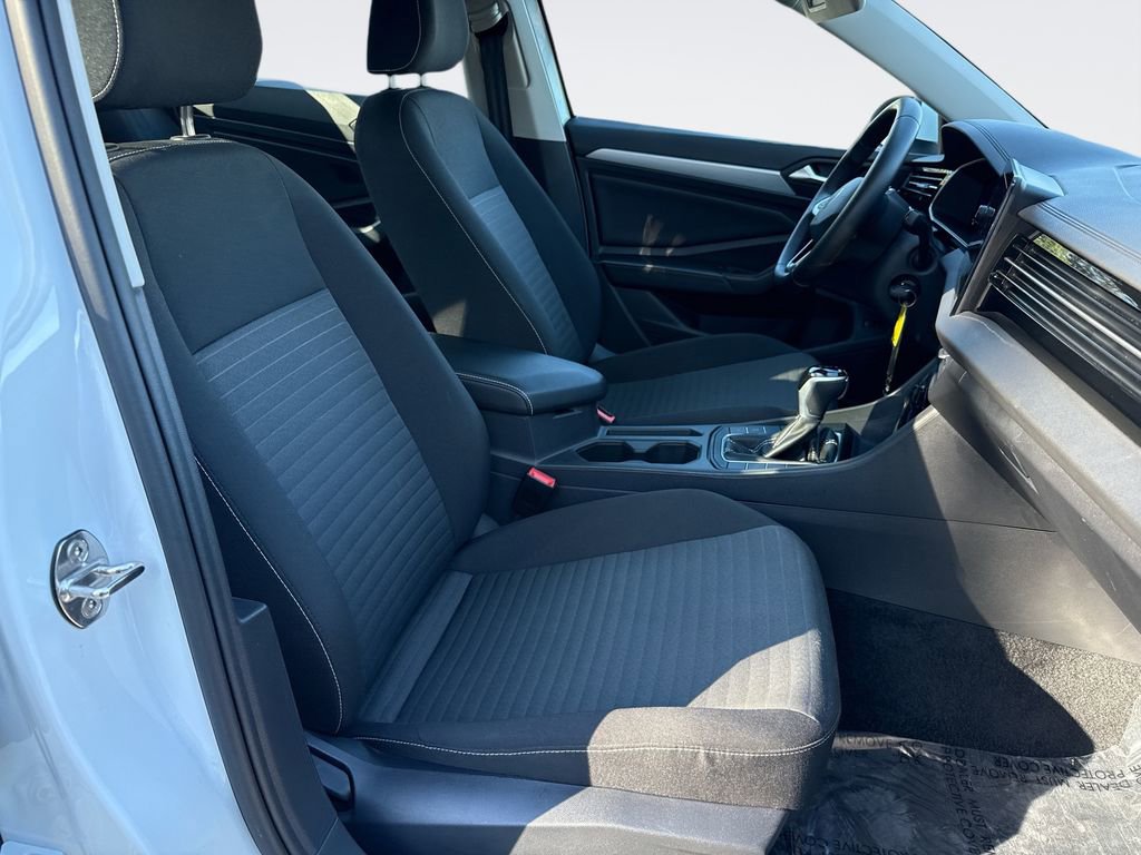 Used 2025 Volkswagen Jetta S image 24