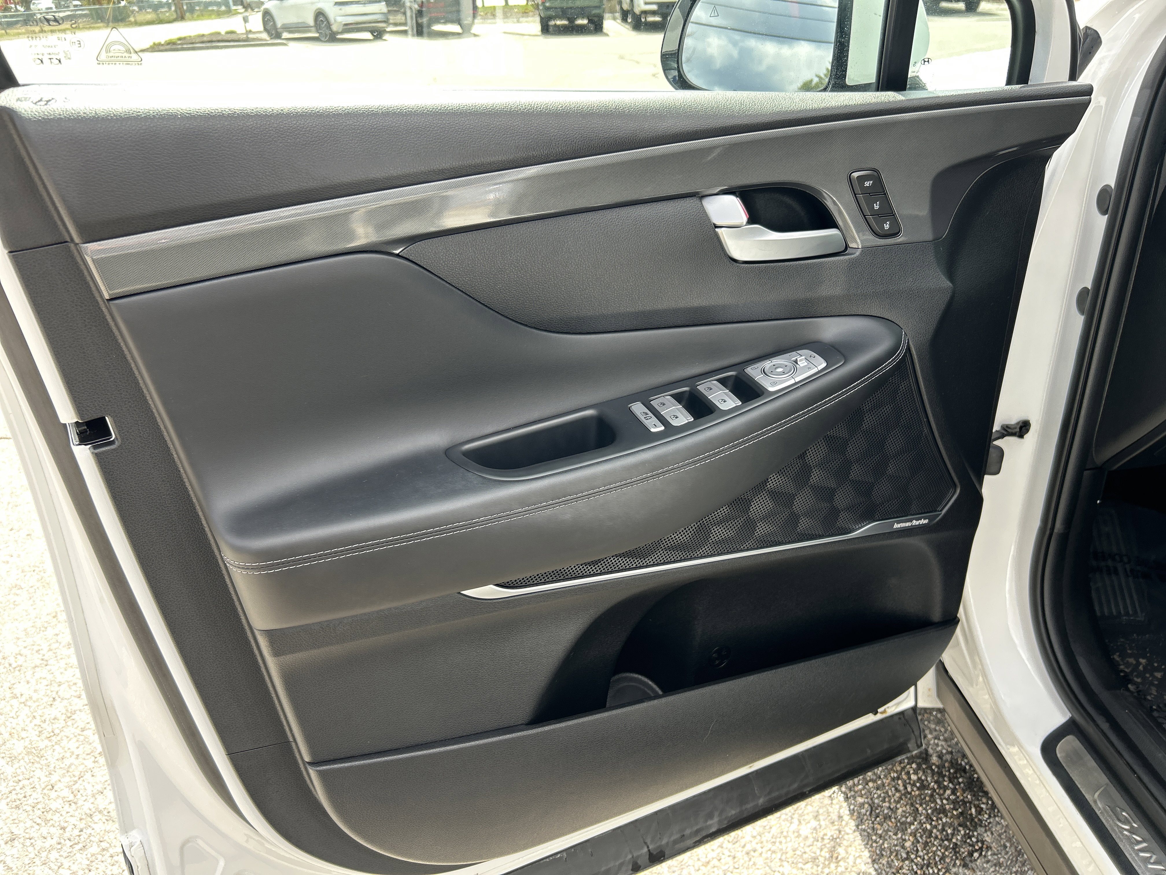 Used 2023 Hyundai Santa Fe Calligraphy w/ Cargo Package image 15