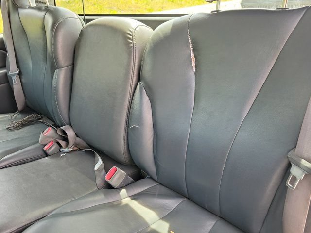 Used 2001 Chevrolet Silverado 1500 4x4 Regular Cab w/ Firm Ride Suspension Pkg image 12
