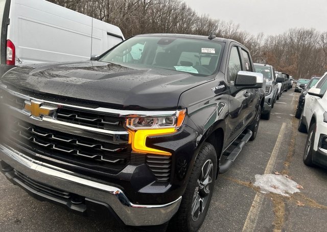 Certified 2024 Chevrolet Silverado 1500 LT image 3