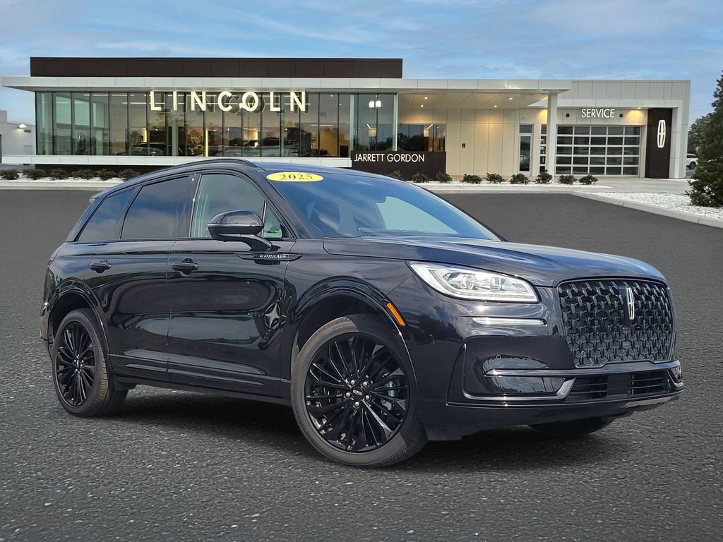 Certified 2025 Lincoln Corsair Reserve w/ Equipment Group 202A AWD/4WD image 1