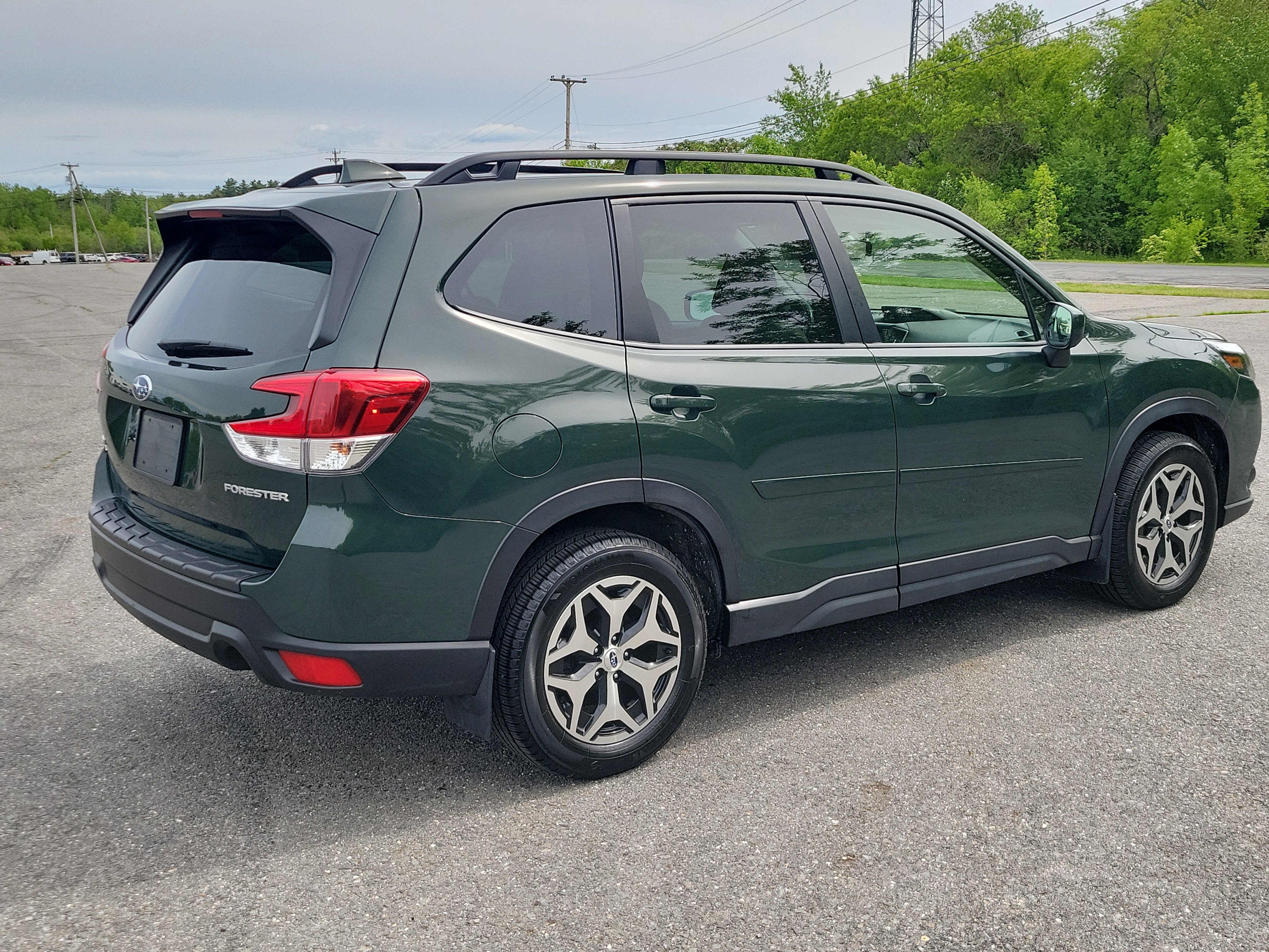 Used 2023 Subaru Forester Premium AWD/4WD image 5