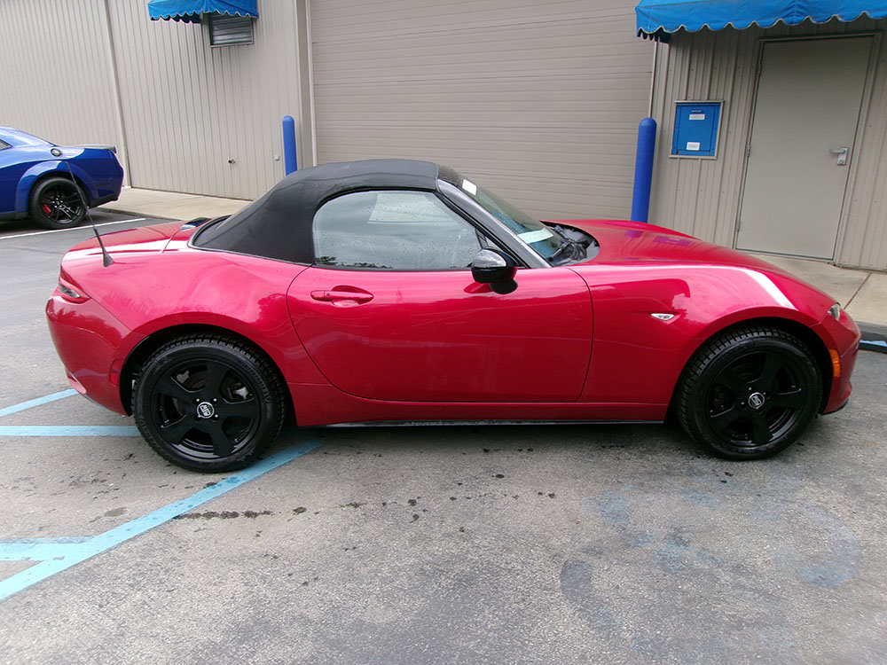 Used 2016 MAZDA MX-5 Miata Sport RWD image 6