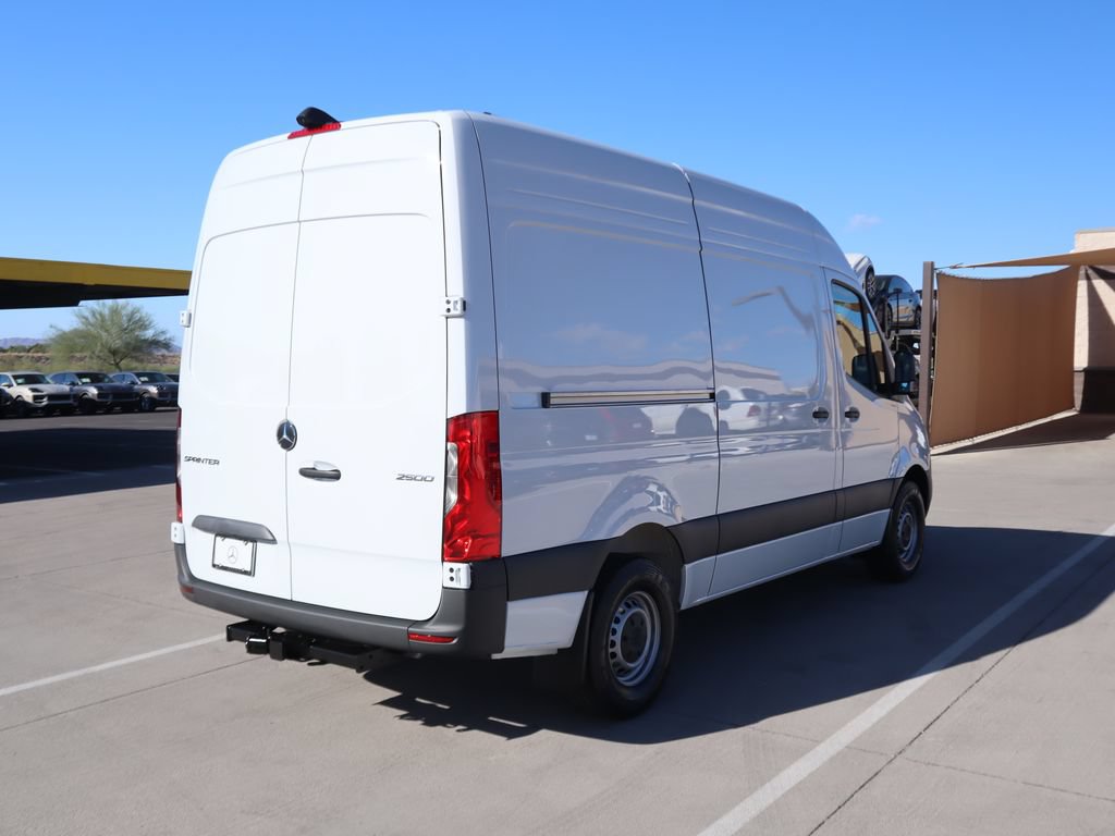 Used 2025 Mercedes-Benz Sprinter 2500 image 5