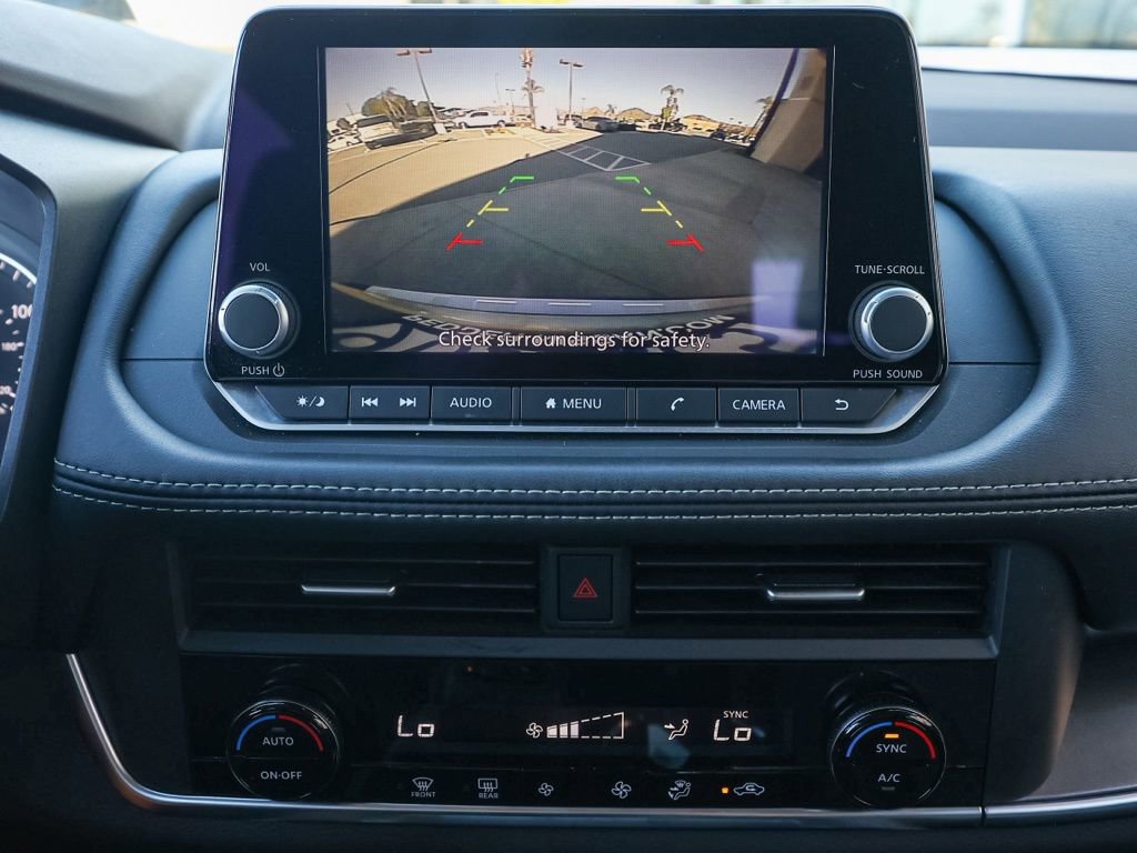 Used 2023 Nissan Rogue SV image 36