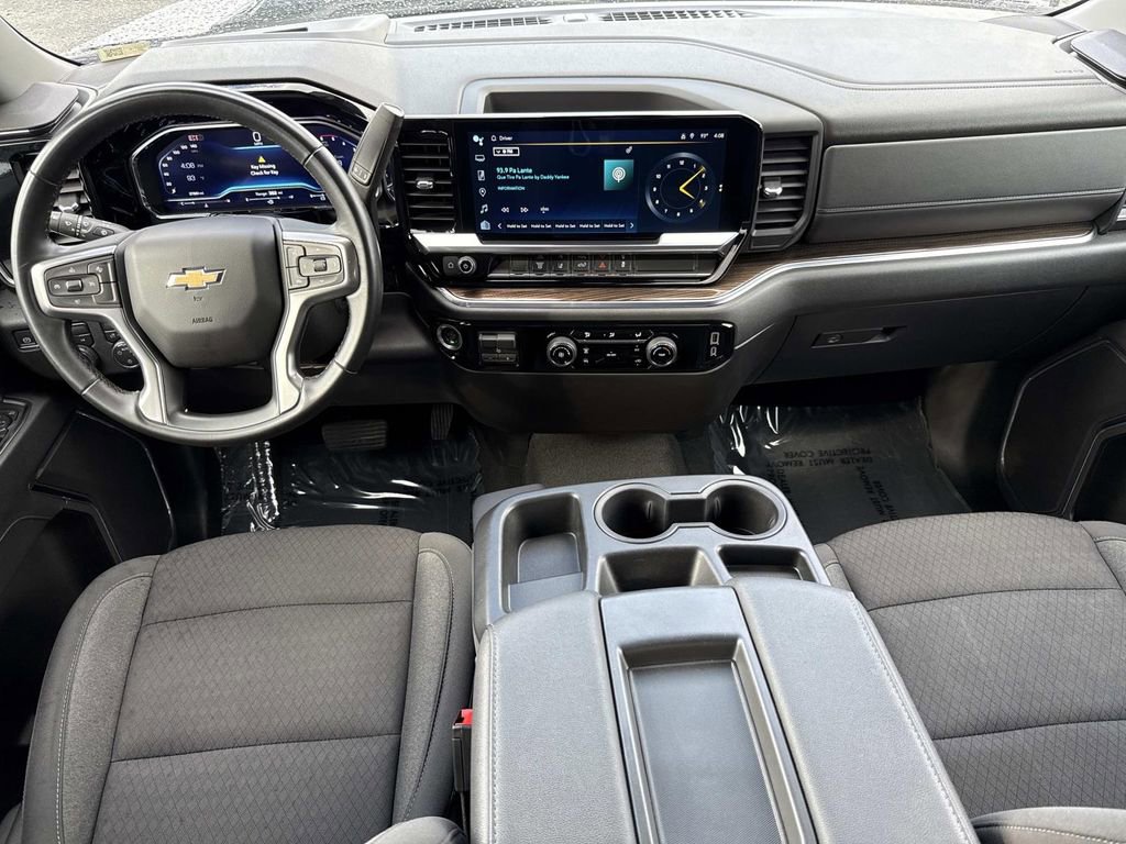 Used 2024 Chevrolet Silverado 2500 LT image 19