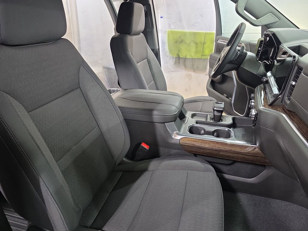 New 2026 GMC Sierra 1500 Elevation image 10