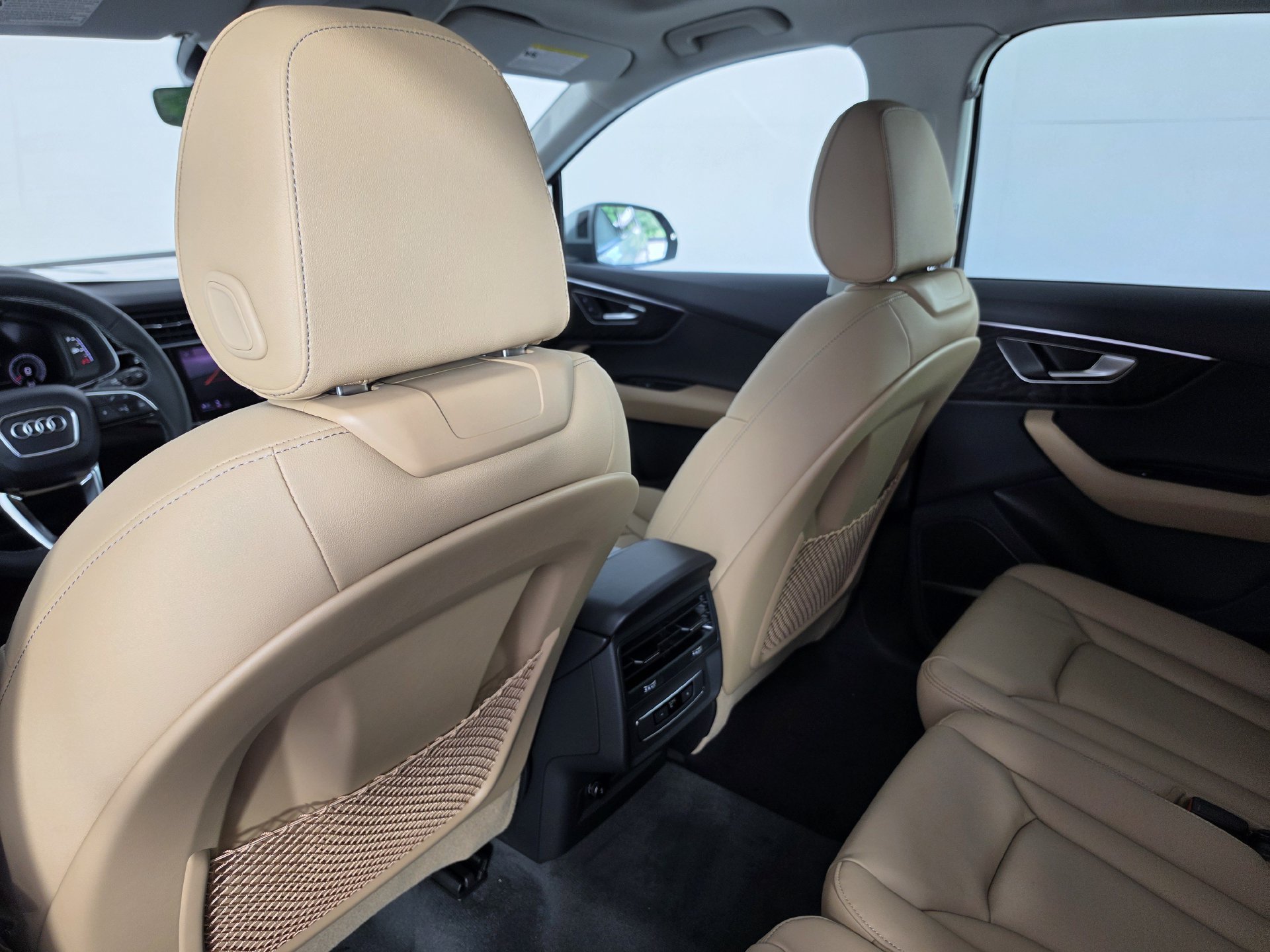 New 2026 Audi Q7 2.0T Premium AWD/4WD image 32